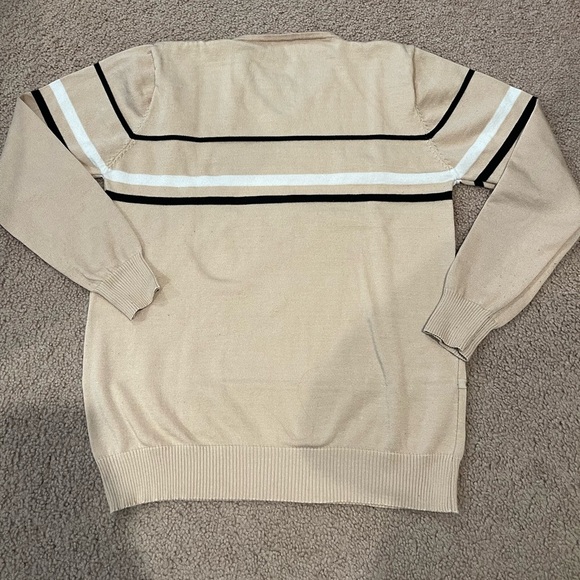 Korean Fashion Y2K knitted V-neck sweatshirt  Playboy Logo - Picture 8 of 8